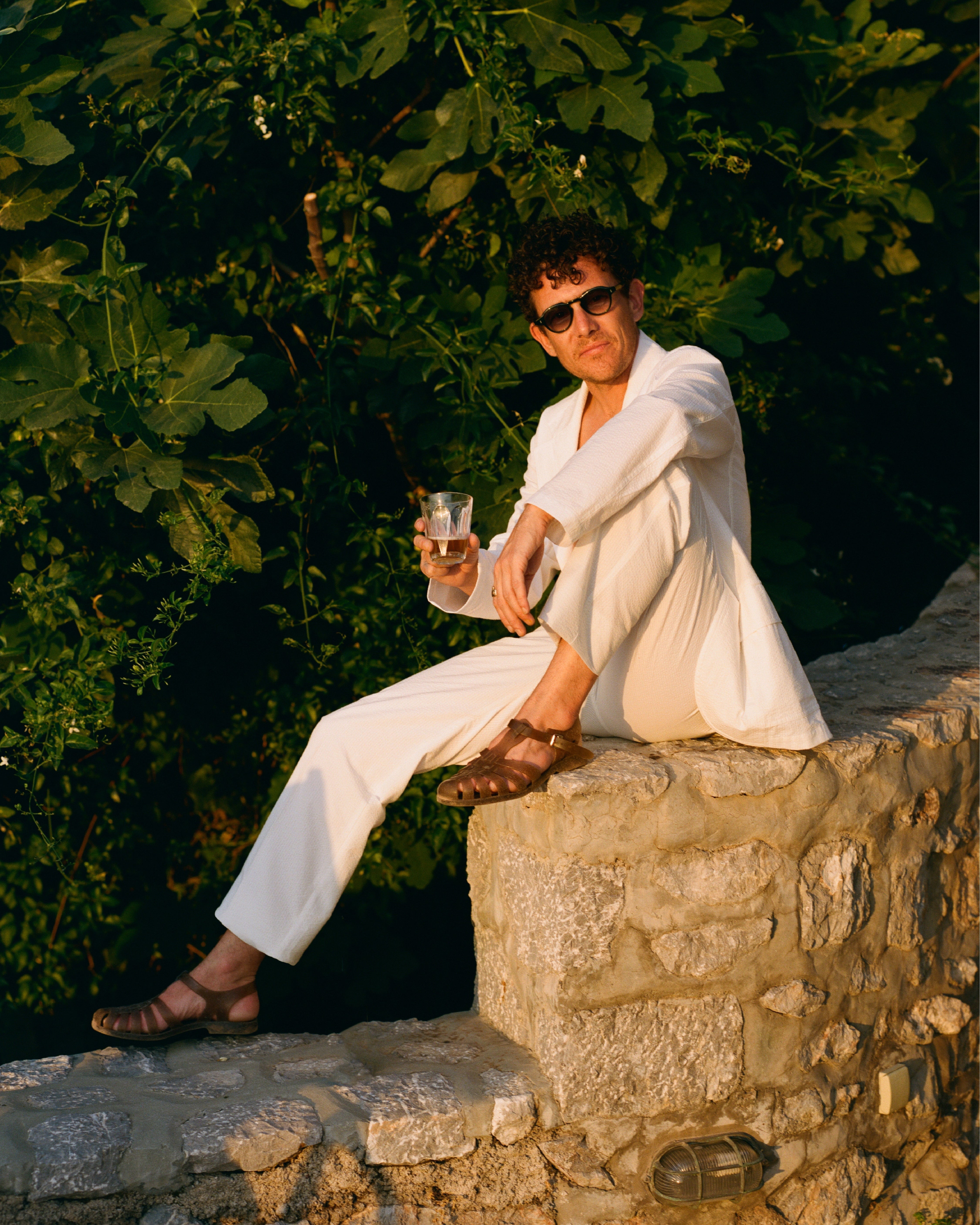 Drake_s_in_Hydra_4500x.jpg?v=