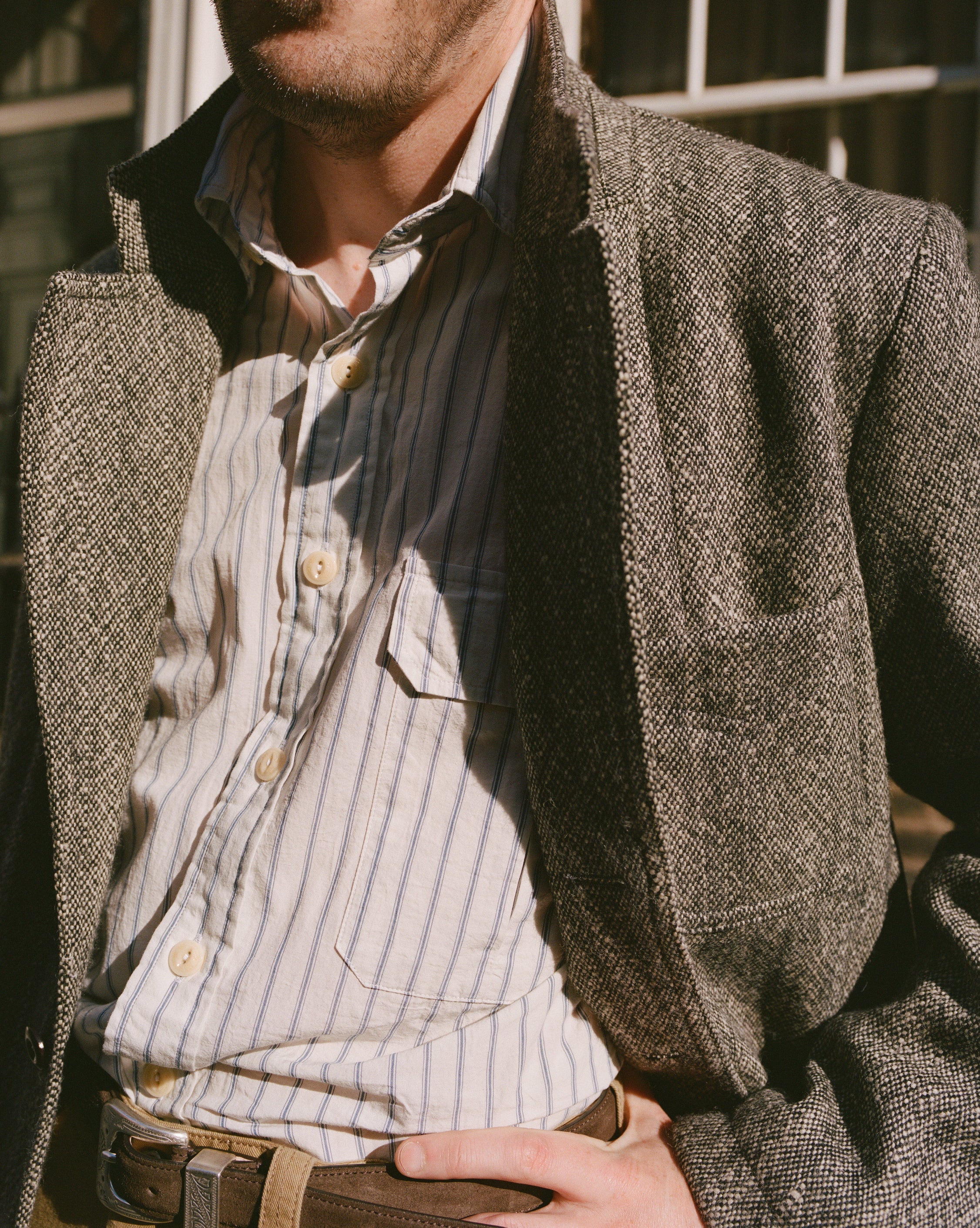 White and Blue Stripe Linen-Cotton Long Point Collar Shirt