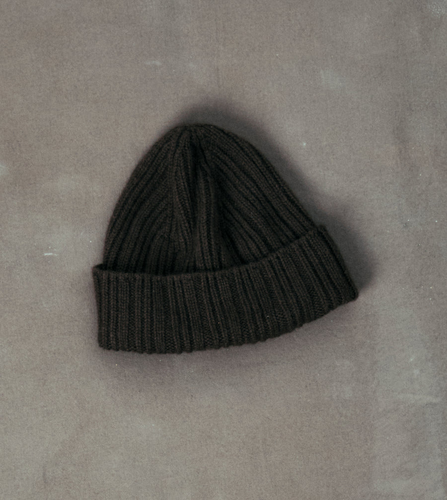 BEAMS F & Drake’s Cashmere Ribbed Knit Cap