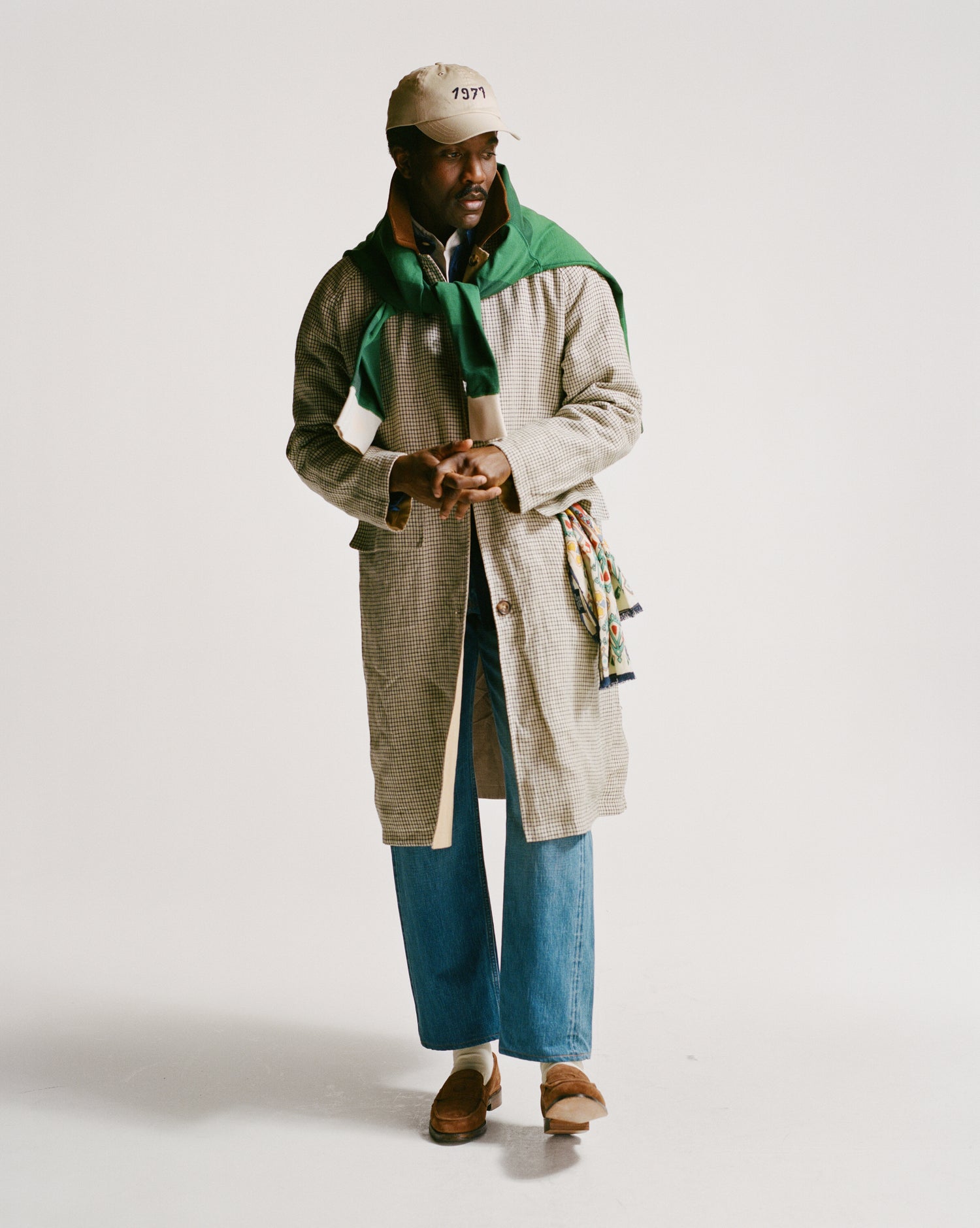 Reversible Linen–Cotton Raglan Mac