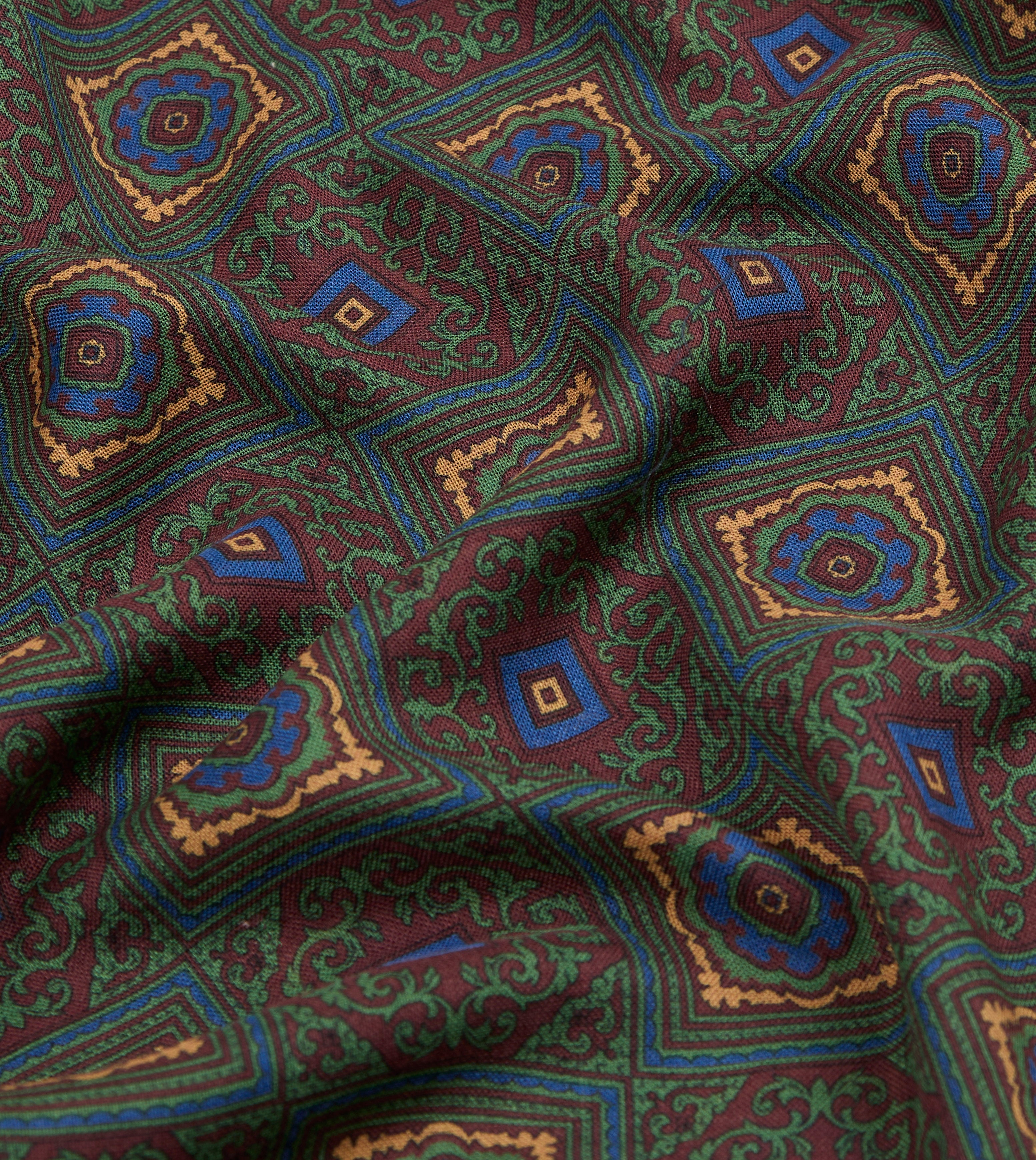 Green and Red Medallion Print Tubular Wool-Silk Scarf – Drakes US