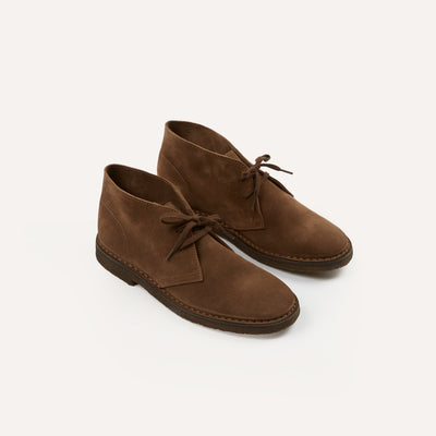 clarks tobacco desert boot Clarks Men's Desert Boot Evo Suede - Dark Sand Suede The leather upper features a lace up closure to ensure a secure and custom fit Clark's Favorite Smooth (6mm) Tobacco