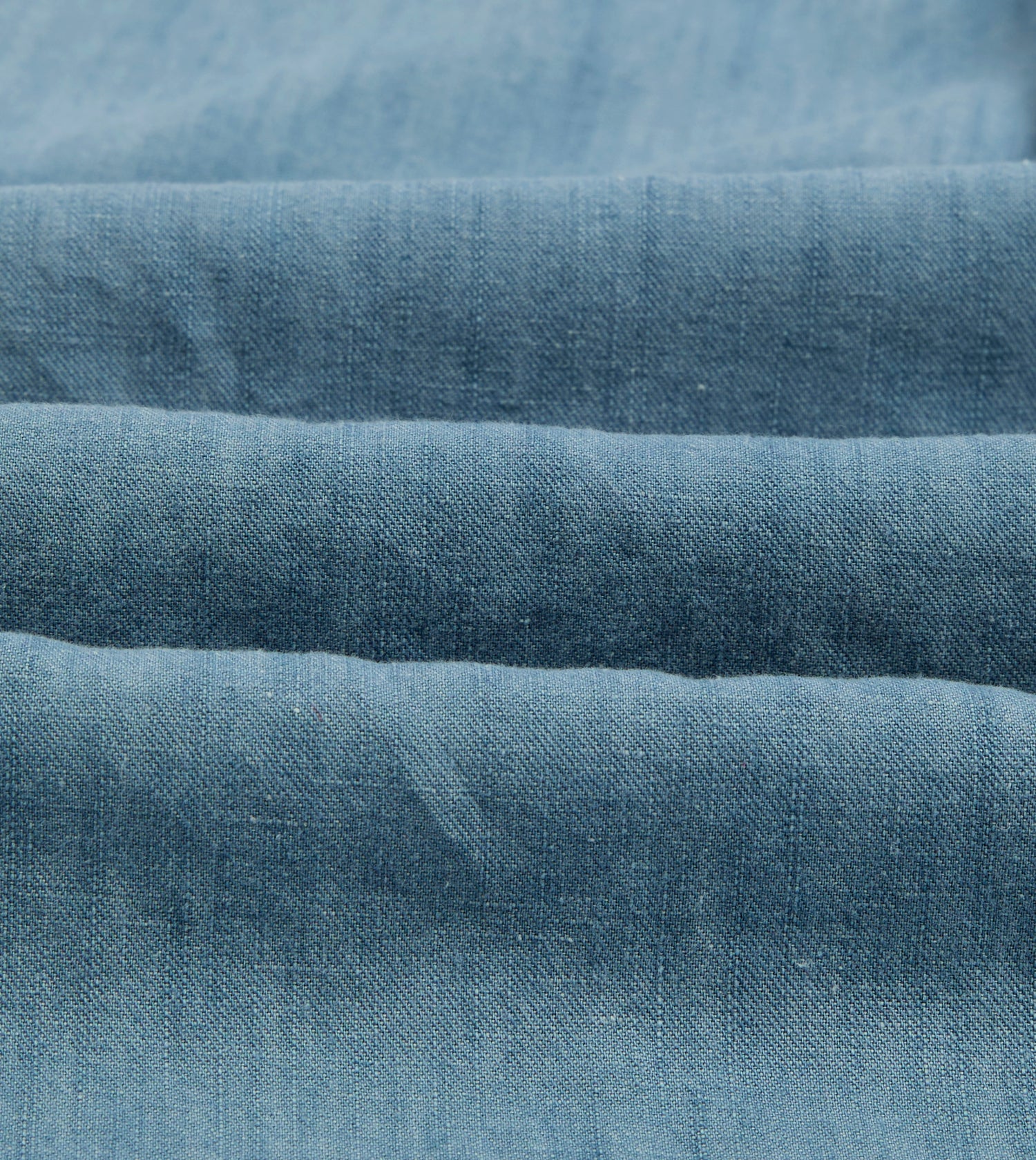 Stone Wash Cotton Chambray Button-Down Collar Popover Shirt