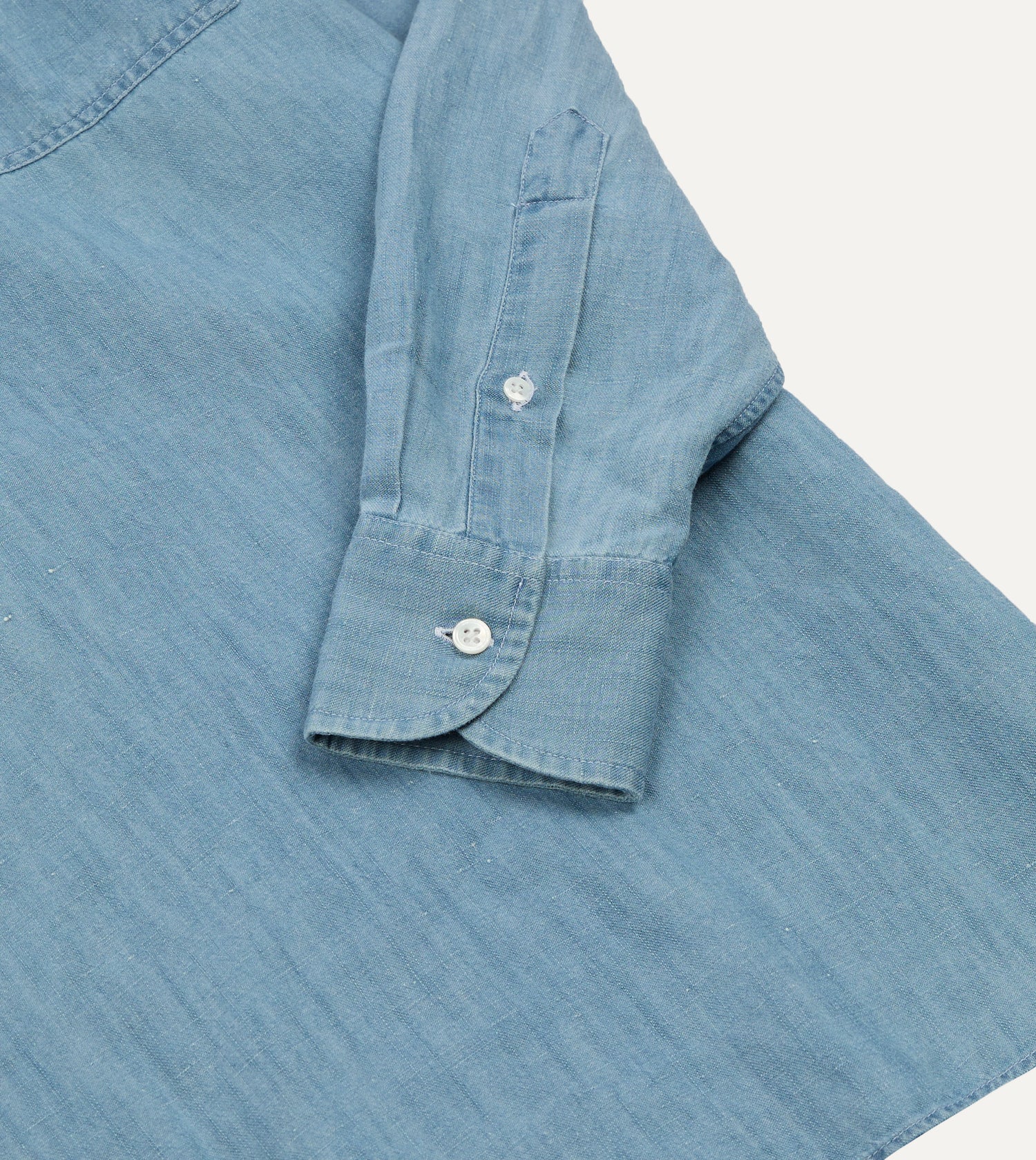 Stone Wash Cotton Chambray Button-Down Collar Popover Shirt
