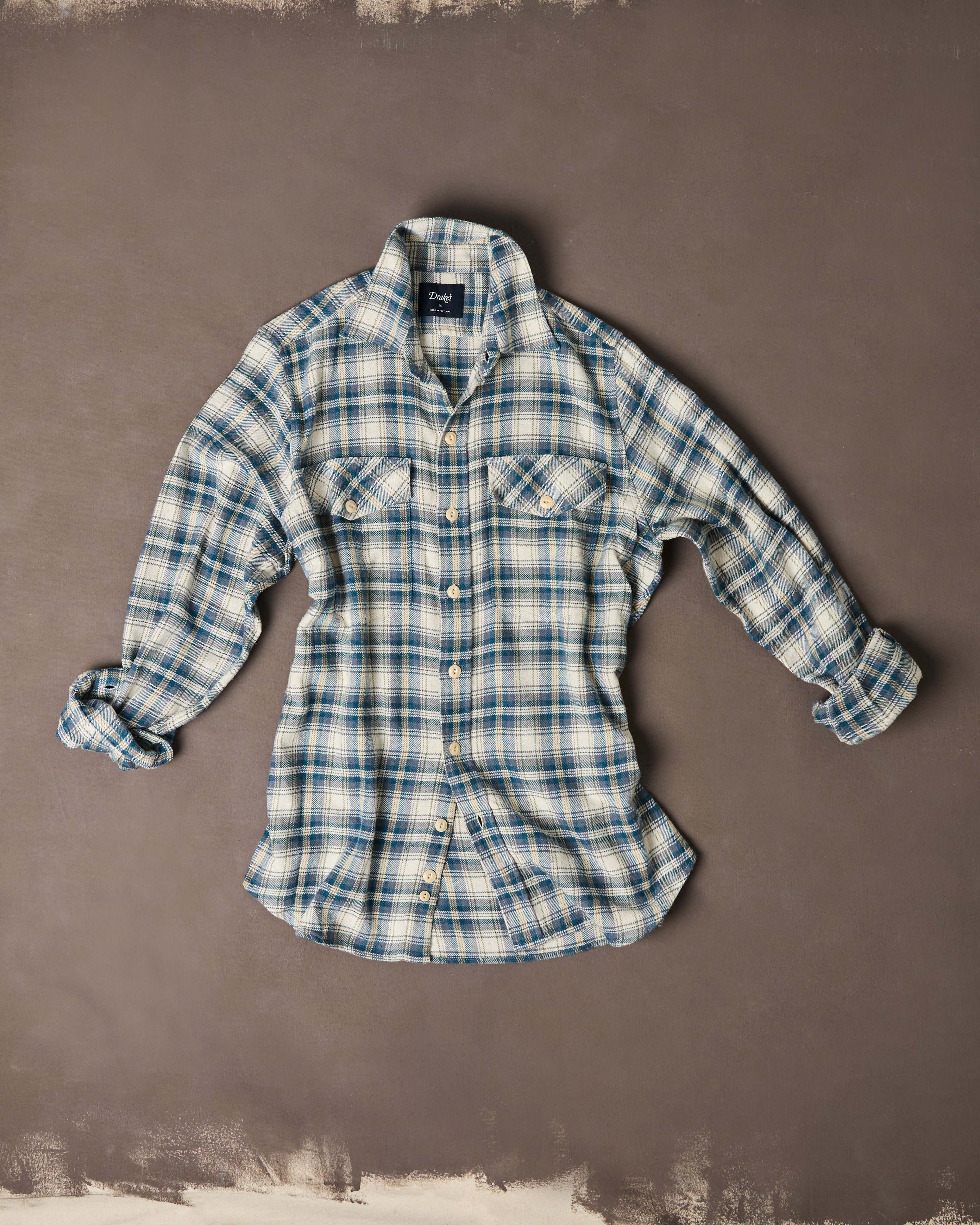 Light Blue Check Cotton Two-Pocket Long Point Collar Work Shirt