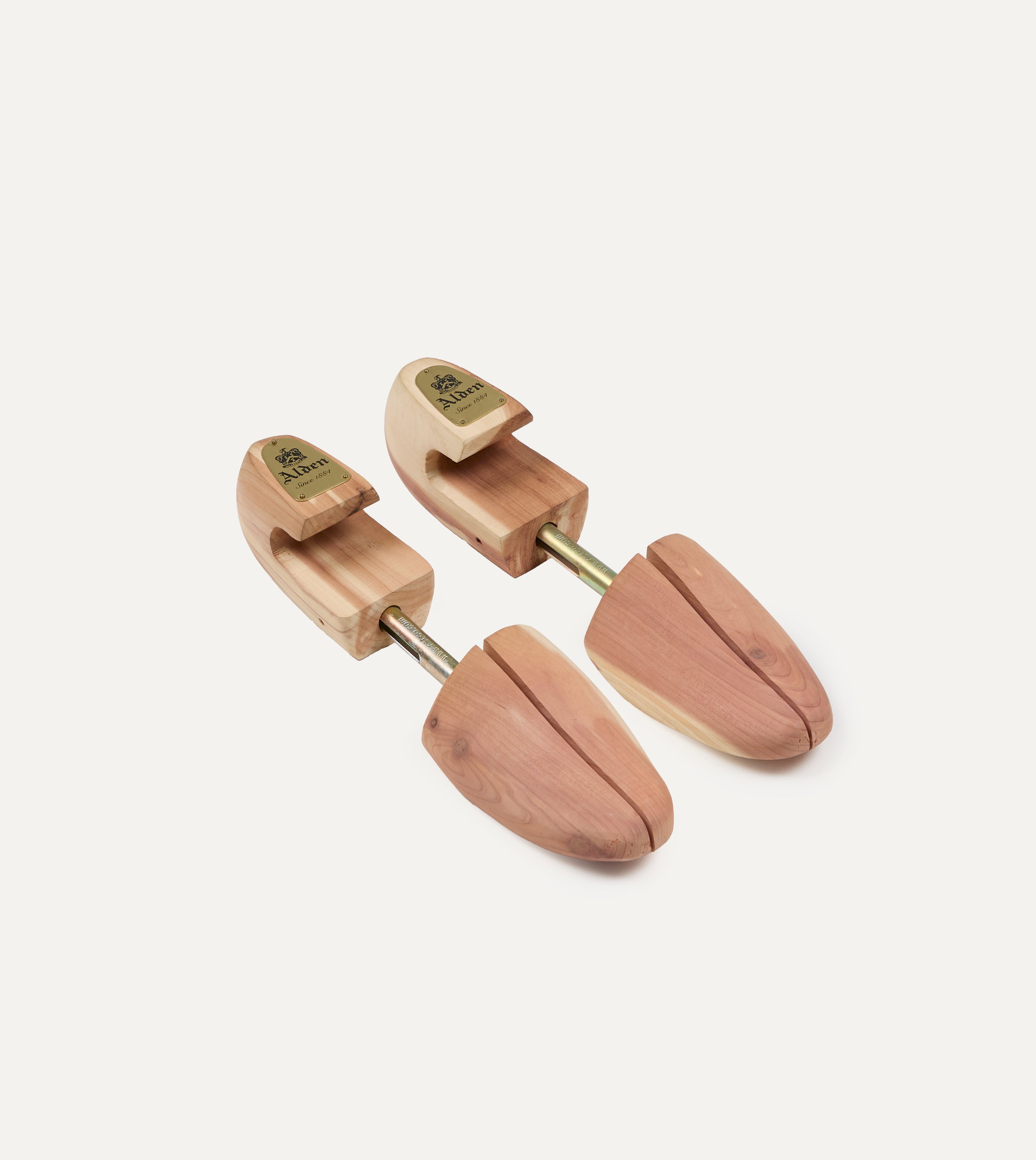 Alden Cedar Wood Shoe Trees – Drakes US