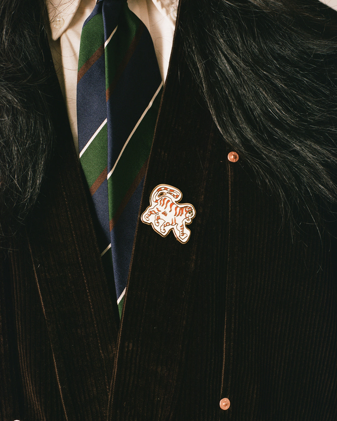 Shoyoroll by Drake's Enamel Tiger Pin