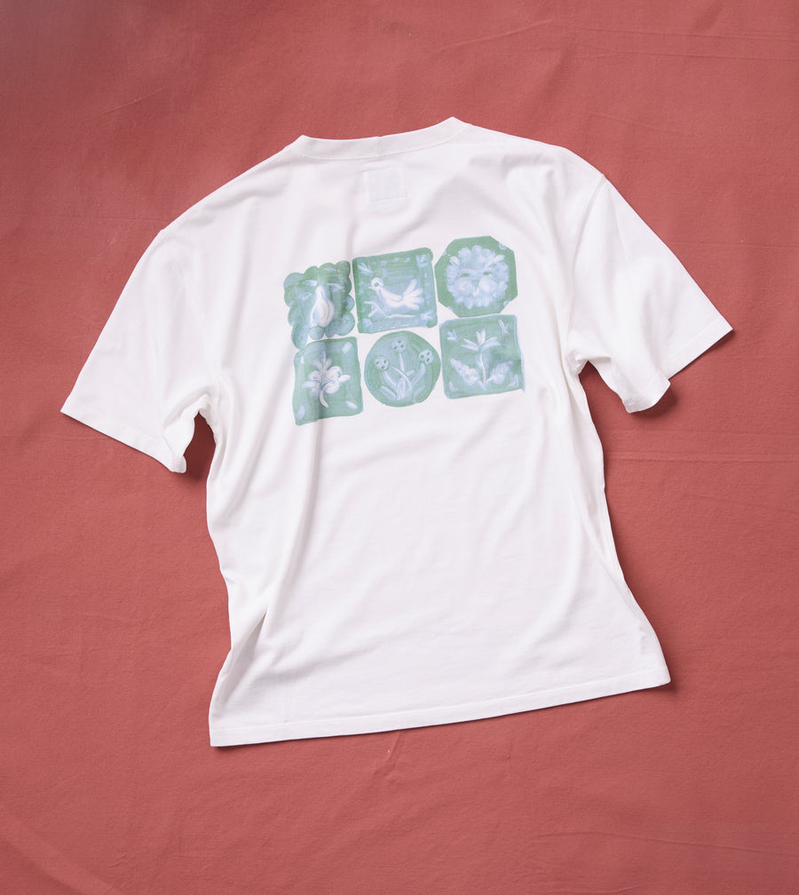 Antique White 'Tile' Print Short-Sleeve Hiking T-Shirt